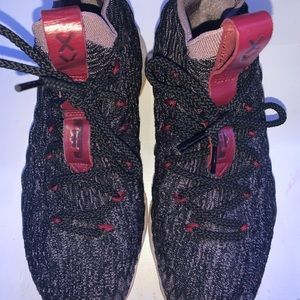 Nike Lebron 15 6Y